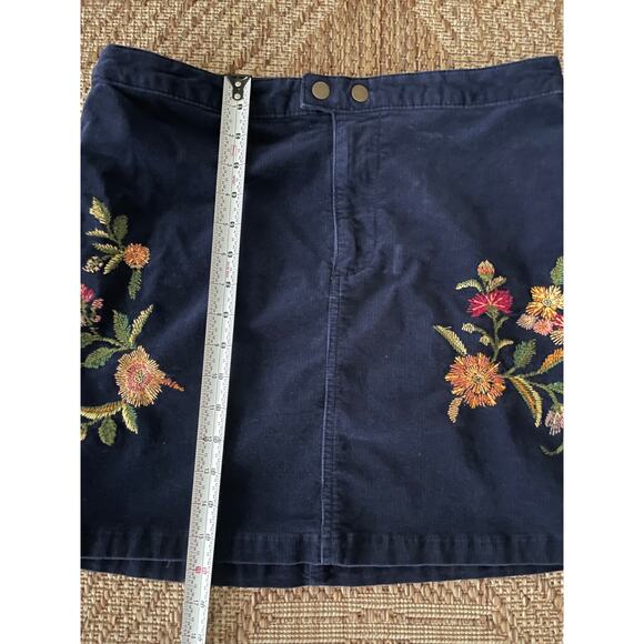 Mossimo Supply Co corduroy mini skirt with embroidery detail SZ 10 - Picture 7 of 7